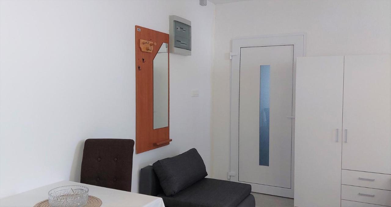 Amore House With Apartment Umago Esterno foto